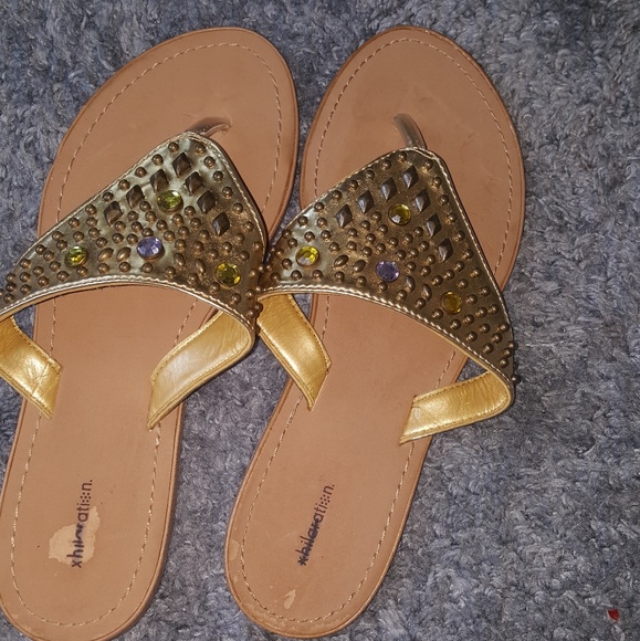 Xhilaration flat beaded summer thong - Picture 2 of 4